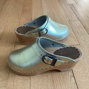 Hanna Andersson Swedish Gold Clogs